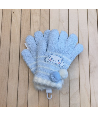 🇯🇵日本直送🇯🇵 Cinnamoroll 玉桂狗刺繡公仔手襪